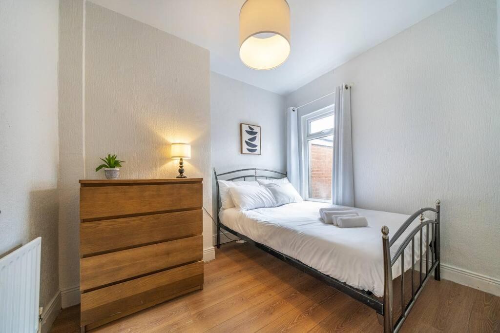 Cosy 2 Bedroom Town House Close To City Centre Belfast Exterior foto